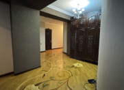 Satılır 3 otaqlı 127 m2 yeni tikili 9 mkr