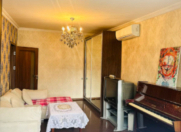 Satılır 1 otaqlı 50 m2 köhnə tikili 28 May m.