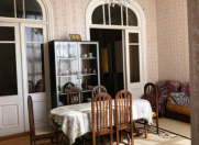 Satılır 6 otaqlı 130 m2 köhnə tikili Sahil m.