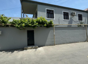 Satılır 7 otaqlı 260 m2 həyət evi Azadlıq prospekti m.