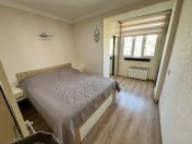 Satılır 2 otaqlı 34 m2 köhnə tikili Şah İsmayıl Xətai m.