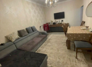 Satılır 2 otaqlı 45 m2 köhnə tikili Memar Əcəmi m.