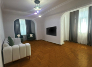 Satılır 3 otaqlı 70 m2 köhnə tikili Neftçilər m.