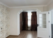 Satılır 3 otaqlı 70 m2 köhnə tikili Qara Qarayev m.