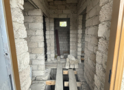 Satılır 2 otaqlı 1 m2 həyət evi Binə