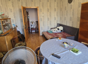 Satılır 2 otaqlı 65 m2 köhnə tikili 8 km