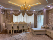 Satılır 4 otaqlı 180 m2 yeni tikili Şah İsmayıl Xətai m.