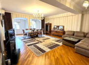 Satılır 4 otaqlı 220 m2 yeni tikili Memar Əcəmi m.