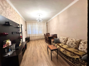 Satılır 2 otaqlı 70 m2 köhnə tikili Memar Əcəmi m.