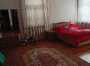 Satılır 10 otaqlı 1006 m2 həyət evi Gəncə