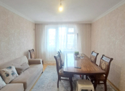 Satılır 3 otaqlı 70 m2 köhnə tikili Elmlər Akademiyası m.