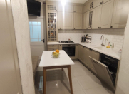 Satılır 3 otaqlı 85 m2 köhnə tikili 9 mkr