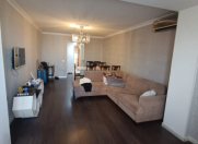 Satılır 3 otaqlı 80 m2 köhnə tikili Gənclik m.