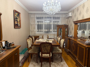 Satılır 4 otaqlı 100 m2 köhnə tikili Həzi Aslanov