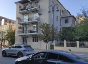 Satılır 2 otaqlı 60 m2 köhnə tikili Şah İsmayıl Xətai m.