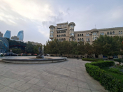 Satılır 3 otaqlı 90 m2 köhnə tikili Azneft meydanı