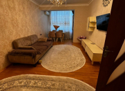 Satılır 3 otaqlı 100 m2 köhnə tikili Qara Qarayev m.