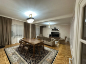 Satılır 4 otaqlı 125 m2 köhnə tikili Həzi Aslanov m.