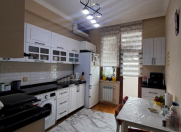 Satılır 3 otaqlı 109 m2 yeni tikili Qara Qarayev m.