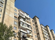 Satılır 3 otaqlı 60 m2 köhnə tikili Həzi Aslanov m.