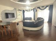 Satılır 3 otaqlı 160 m2 yeni tikili 8 Noyabr m.