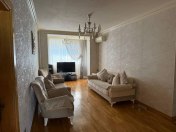 Satılır 4 otaqlı 115 m2 köhnə tikili Xətai r.