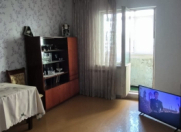 Satılır 3 otaqlı 95 m2 köhnə tikili Xalqlar Dostluğu m.