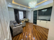 Satılır 3 otaqlı 80 m2 yeni tikili 28 May m.