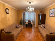 Satılır 3 otaqlı 80 m2 köhnə tikili Nizami m.