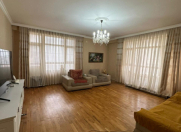 Satılır 3 otaqlı 140 m2 yeni tikili Səbail r.