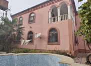 Satılır 9 otaqlı 300 m2 həyət evi Qaraçuxur