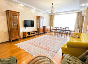 Satılır 3 otaqlı 130 m2 yeni tikili Şah İsmayıl Xətai m.