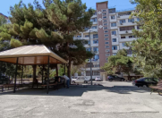 Satılır 2 otaqlı 65 m2 köhnə tikili Memar Əcəmi m.