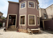 Satılır 4 otaqlı 220 m2 villa Badamdar