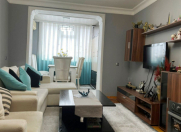 Satılır 2 otaqlı 60 m2 köhnə tikili Gənclik m.