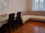 Satılır 3 otaqlı 90 m2 köhnə tikili Xalqlar Dostluğu m.