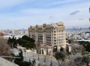 İcarəyə verilir 2 otaqlı 64 m2 köhnə tikili İçəri Şəhər m.