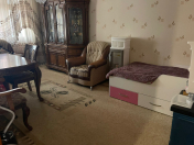 Satılır 4 otaqlı 110 m2 köhnə tikili Həzi Aslanov m.