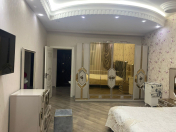 Satılır 2 otaqlı 95 m2 yeni tikili Memar Əcəmi m.