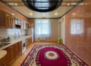 İcarəyə verilir 3 otaqlı 160 m2 yeni tikili Gənclik m.