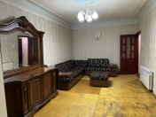 İcarəyə verilir 2 otaqlı 60 m2 köhnə tikili Heydər Əliyev Mərkəzi