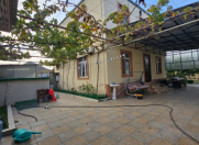 Satılır 4 otaqlı 200 m2 həyət evi Buzovna