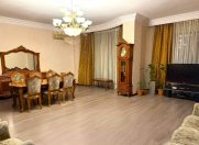 Satılır 4 otaqlı 210 m2 yeni tikili Gənclik m.