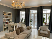 Satılır 3 otaqlı 70.5 m2 köhnə tikili İçəri Şəhər m.