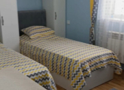 İcarəyə verilir 3 otaqlı 100 m2 həyət evi Binə