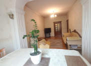 Satılır 3 otaqlı 70 m2 köhnə tikili Ağ şəhər