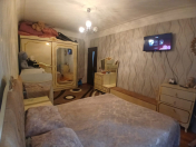 Satılır 3 otaqlı 80 m2 köhnə tikili Yasamal r.