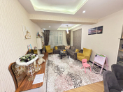 Satılır 4 otaqlı 172 m2 yeni tikili Gənclik m.