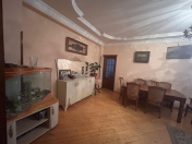 Satılır 4 otaqlı 140 m2 yeni tikili Xətai r.