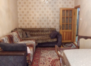 Satılır 4 otaqlı 100 m2 köhnə tikili Əhmədli m.